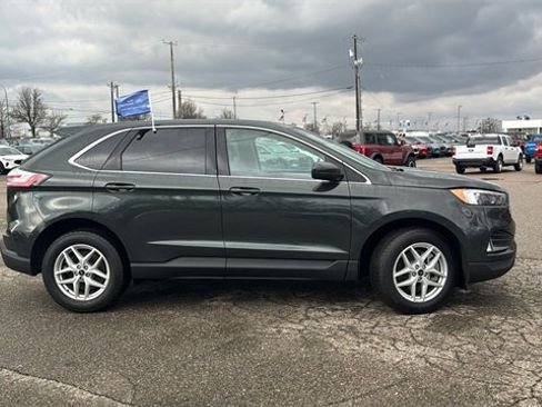 Certified 2024 Ford Edge SEL w/ Convenience Package image 3