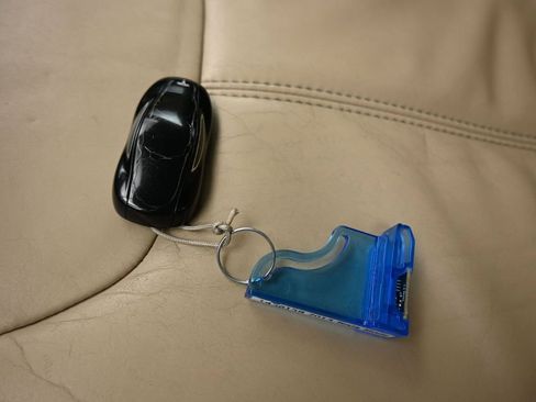 Used 2013 Tesla Model S Performance image 43