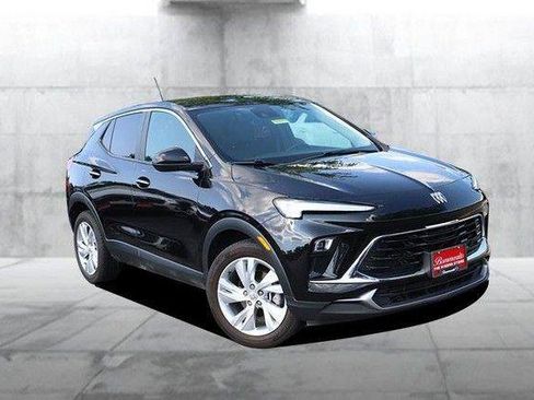 Used 2025 Buick Encore GX Preferred FWD image 2
