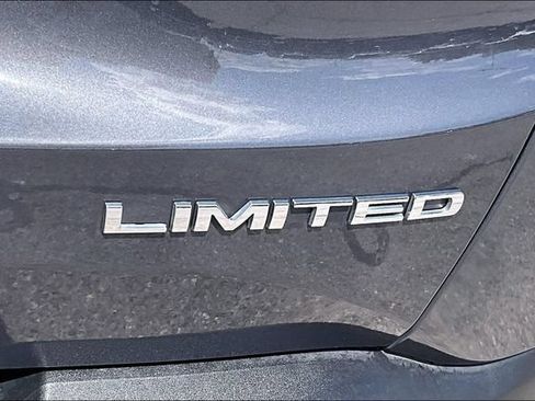 Used 2023 Jeep Renegade Limited AWD/4WD image 26