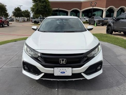 Used 2019 Honda Civic Sport image 2