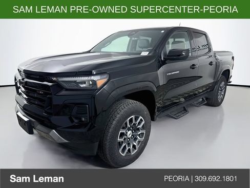 Used 2024 Chevrolet Colorado Z71 w/ Z71 Convenience Package 2 AWD/4WD image 3