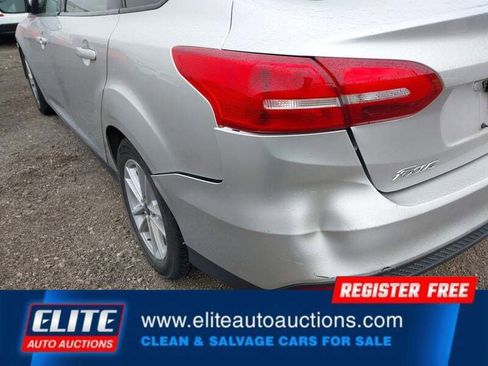 Used 2017 Ford Focus SE FWD image 11