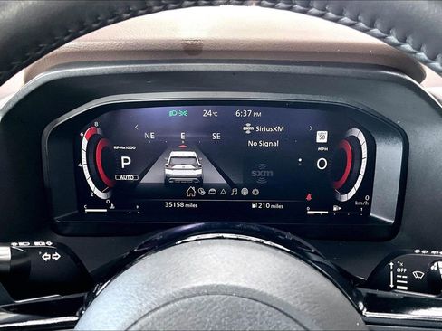 Used 2023 Nissan Rogue Platinum AWD/4WD image 13