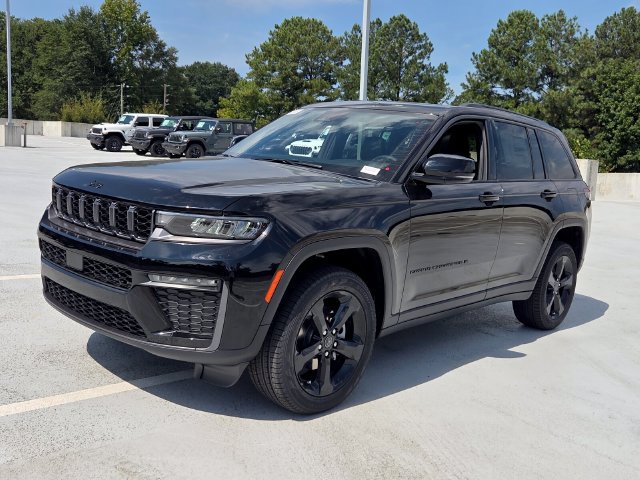 New 2027 Jeep Grand Cherokee Limited w/ Limited Altitude Package RWD image 3