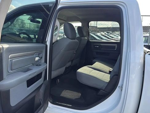 Used 2019 RAM 1500 Classic SLT AWD/4WD image 27