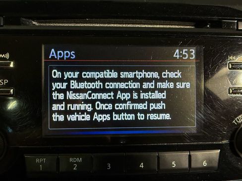 Used 2015 Nissan Rogue SV FWD image 18