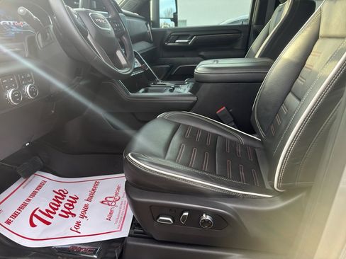 Used 2024 GMC Sierra 2500 AT4X image 14