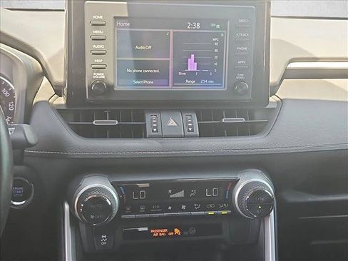 Used 2019 Toyota RAV4 XLE Premium FWD image 16