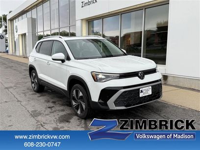 New 2025 Volkswagen Taos SE