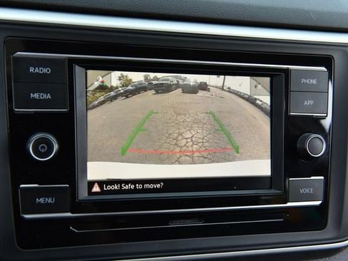 Used 2023 Volkswagen Atlas SE FWD image 12