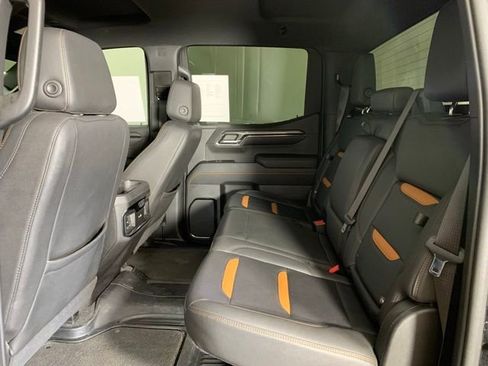 Used 2022 GMC Sierra 1500 AT4 AWD/4WD image 6