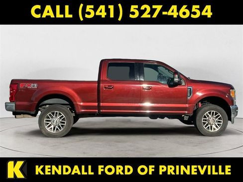 Used 2017 Ford F250 Lariat w/ Lariat Value Package image 6