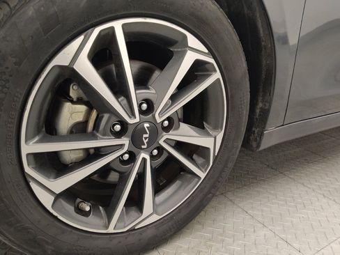 Used 2024 Kia Forte LXS w/ LXS Technology Package FWD image 31