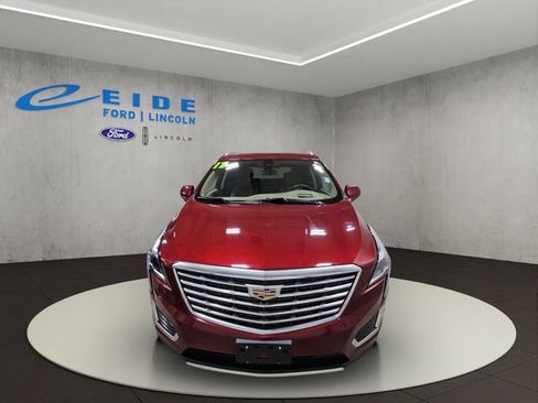 Used 2017 Cadillac XT5 Platinum w/ Driver Assist Package AWD/4WD image 6