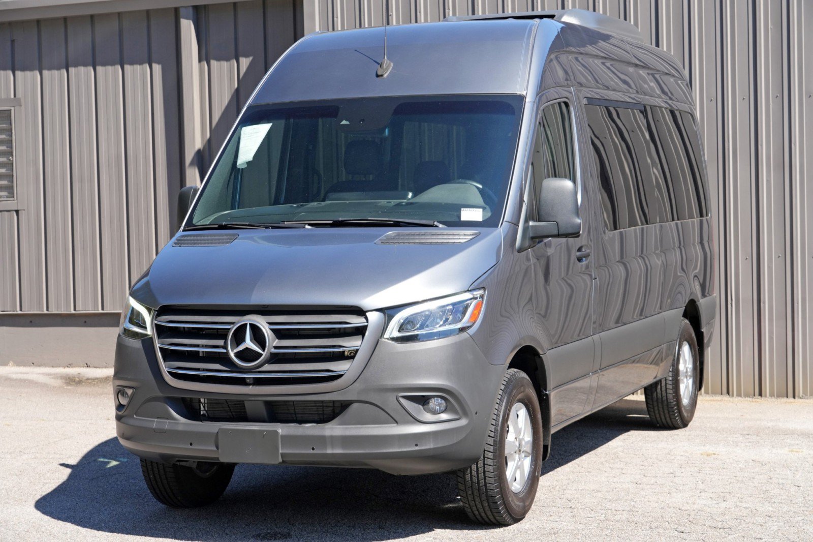 Used 2023 Mercedes-Benz Sprinter 2500 image 46