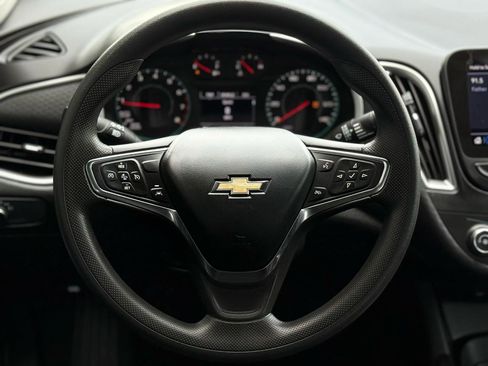 Used 2024 Chevrolet Malibu LS image 18