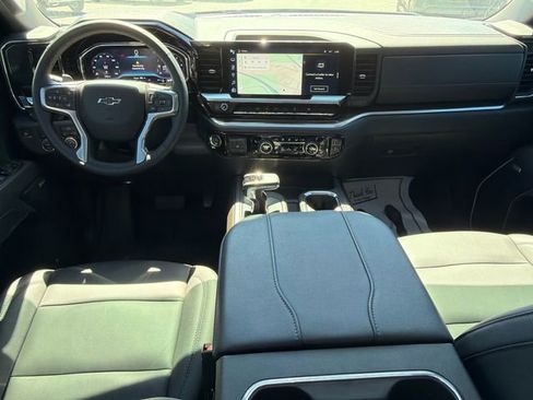 Certified 2025 Chevrolet Silverado 1500 LTZ AWD/4WD image 22