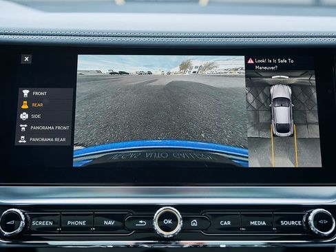 Used 2023 Bentley Continental GT Azure image 68