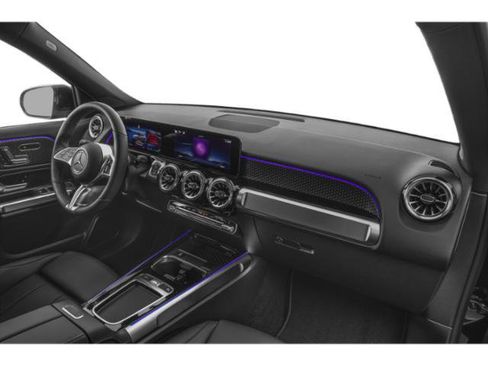 New 2025 Mercedes-Benz GLB 250 4MATIC image 18