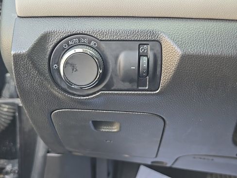 Used 2012 Chevrolet Cruze LS image 15