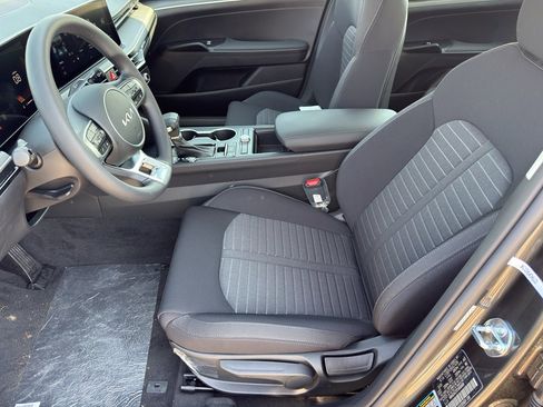 New 2026 Kia K5 LXS FWD image 10