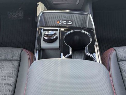 New 2026 Chevrolet Equinox RS w/ Convenience Package III FWD image 22