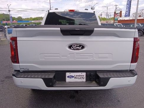 New 2026 Ford F150 XLT w/ XLT Black Appearance Package AWD/4WD image 4