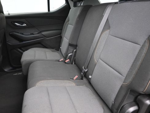 Used 2021 Chevrolet Traverse LT w/ LPO, Blackout Package image 22