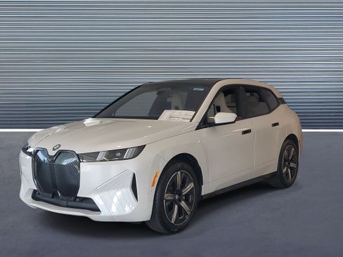 New 2026 BMW iX xDrive45 image 1
