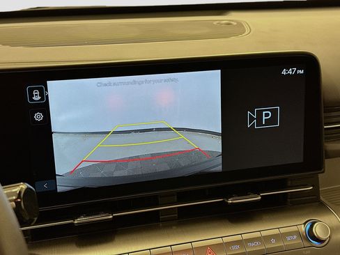 Used 2025 Hyundai Kona SEL image 23