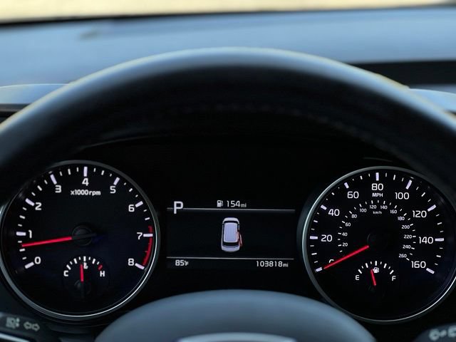 Used 2022 Kia Carnival LX FWD image 33