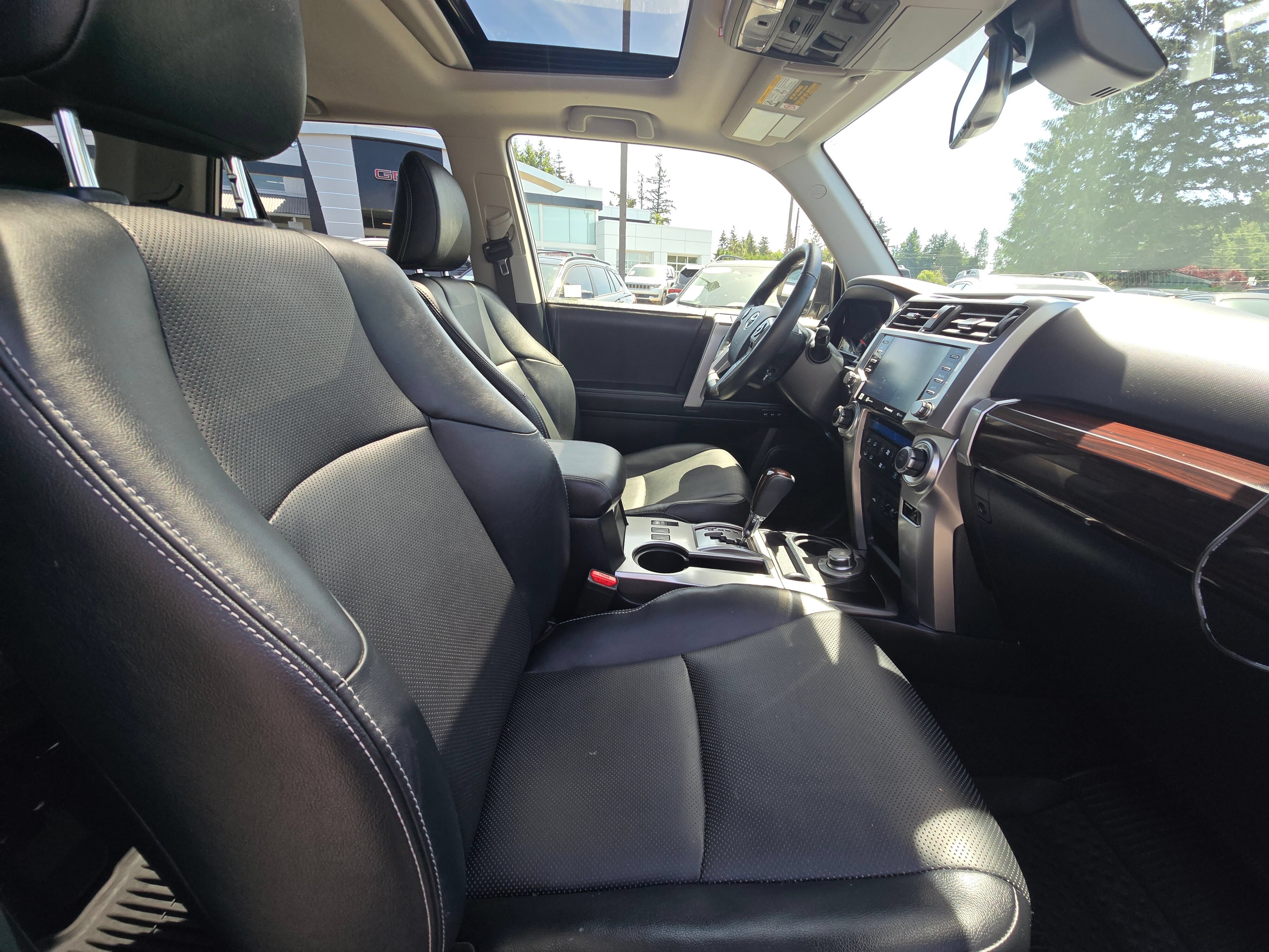 Used 2023 Toyota 4Runner Limited AWD/4WD image 11