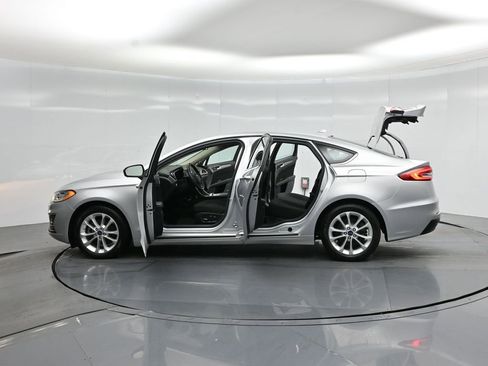 Certified 2019 Ford Fusion SE FWD image 34