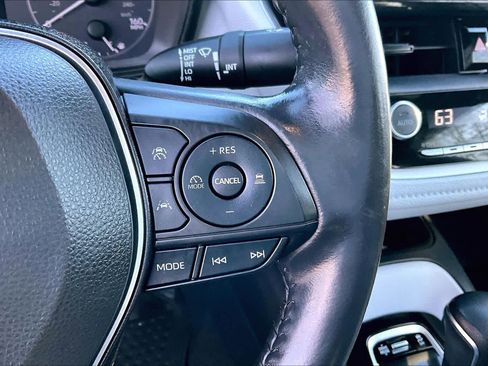 Certified 2023 Toyota Corolla SE w/ SE Premium Package image 24