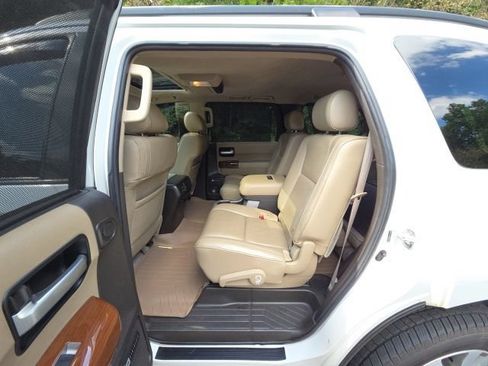 Used 2008 Toyota Sequoia Platinum AWD/4WD image 32