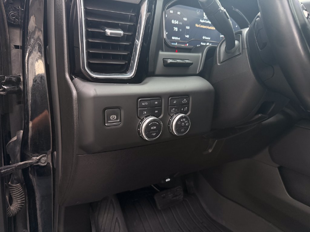 Used 2024 GMC Sierra 3500 Denali w/ Denali Reserve Package AWD/4WD image 25