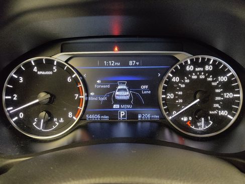 Used 2023 Nissan Altima 2.5 SV FWD image 23