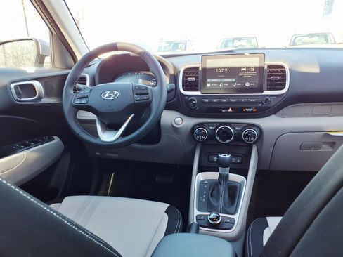 New 2026 Hyundai Venue SEL FWD image 10