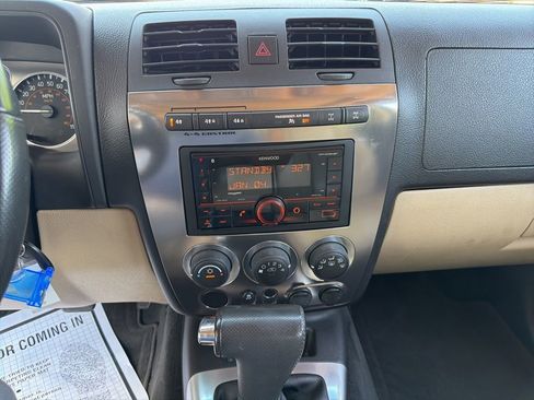 Used 2009 HUMMER H3T Luxury AWD/4WD image 27