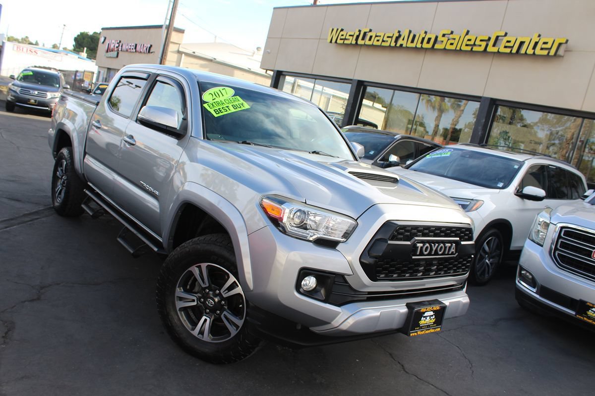 Used 2017 Toyota Tacoma TRD Sport RWD image 32