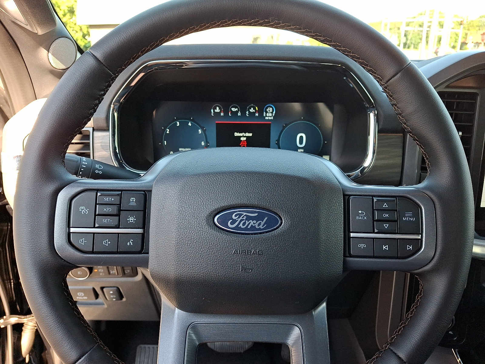 Used 2025 Ford F150 Lariat w/ Equipment Group 501A Mid AWD/4WD image 21