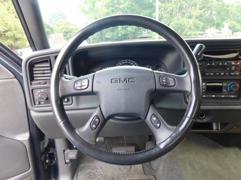 Used 2004 GMC Sierra 1500 SLE RWD image 8