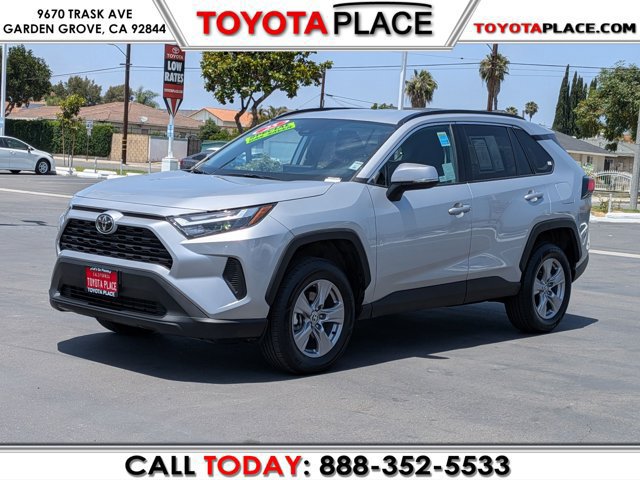 Used 2025 Toyota RAV4 XLE w/ Weather Package AWD/4WD image 1