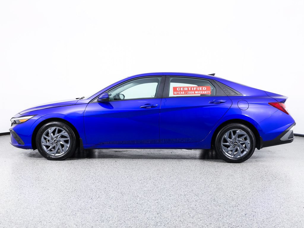 Used 2024 Hyundai Elantra SEL FWD image 4