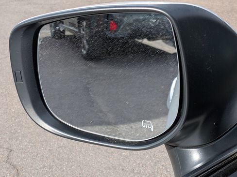 Certified 2021 Subaru Crosstrek 2.0i Premium image 27