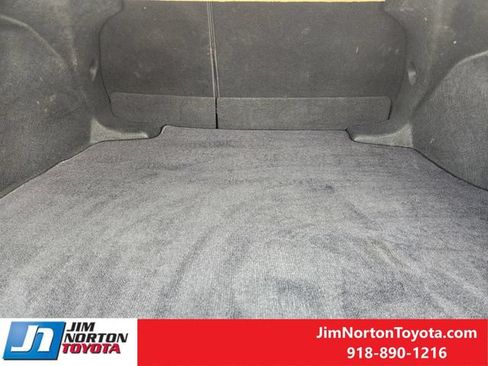 Used 2023 Toyota Corolla SE w/ SE Package FWD image 32