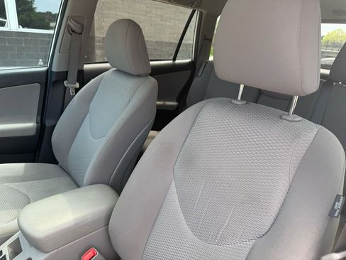 Used 2011 Toyota RAV4 4WD w/ Upgrade Value Pkg image 11