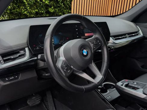 Used 2025 BMW X1 xDrive28i AWD/4WD image 8