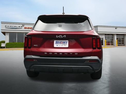 Used 2022 Kia Sorento LX AWD/4WD image 4